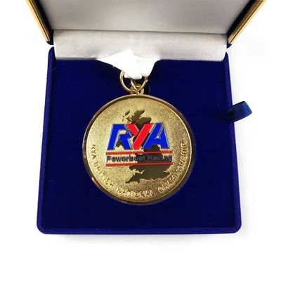 kopen Gepersonaliseerd logo gegraveerd Custom race medailles met Premium fluwelen verpakking online vervaardiging