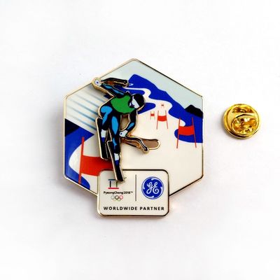 kopen UV-printen Spinning Pin Badge met gepolijste afwerking Expert vakmanschap en aanpasbaar ontwerp online vervaardiging