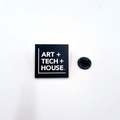 kopen Artechouse Emaille Pin Viert Fusie Van Kunst En Technologie online vervaardiging