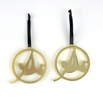 Speciale medaille op maat Glanzend goud Gymnastiek thematisch ornament Gepersonaliseerd ontwerp voor gymnastiekliefhebbers